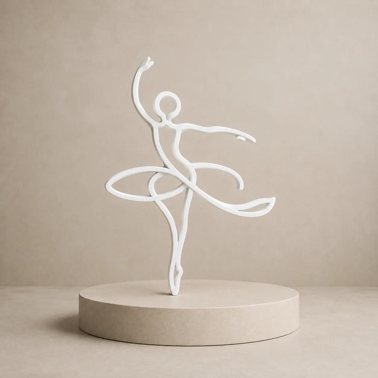 Escultura Bailarina Movimento